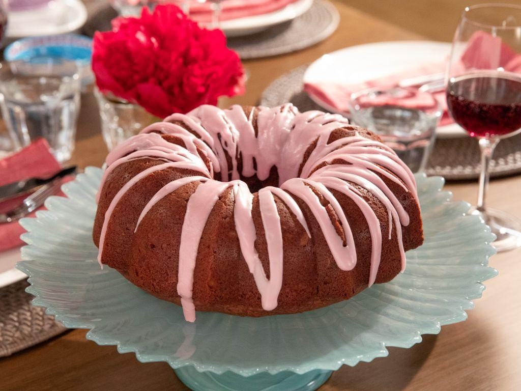 Red Wine and Chocolate Bundt Cake