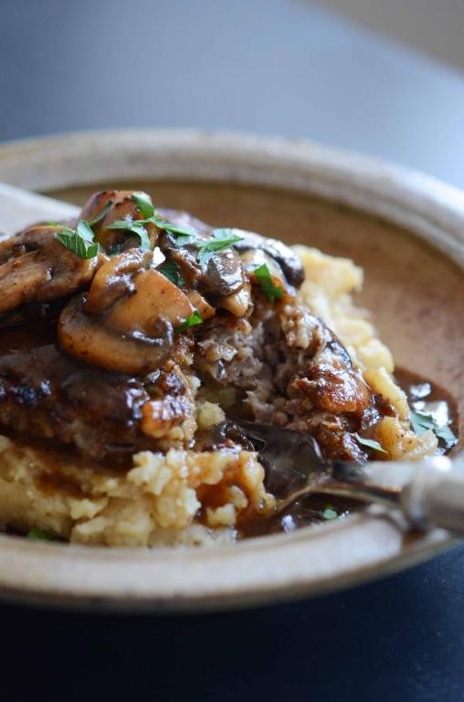 Rich AIP Ground Beef and Mushroom Gravy