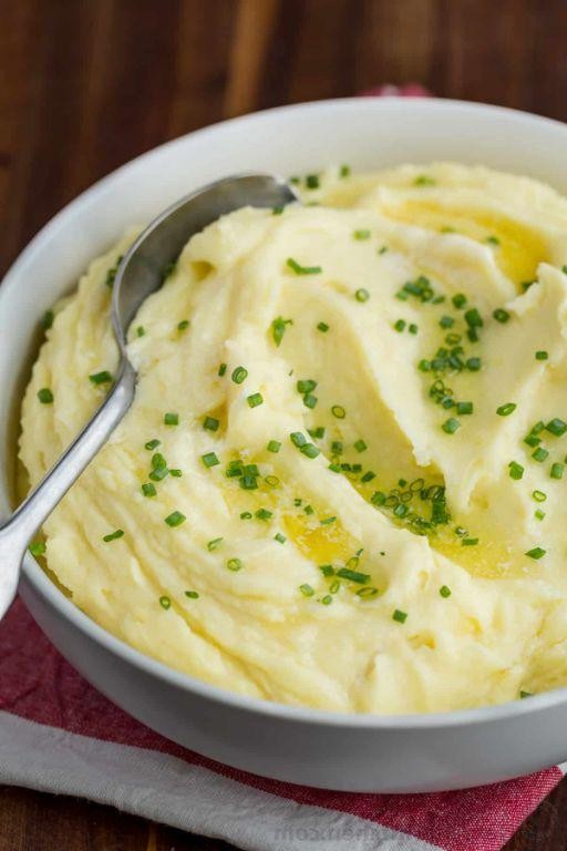 Roasted Garlic and Chive Mashed Potatoes
