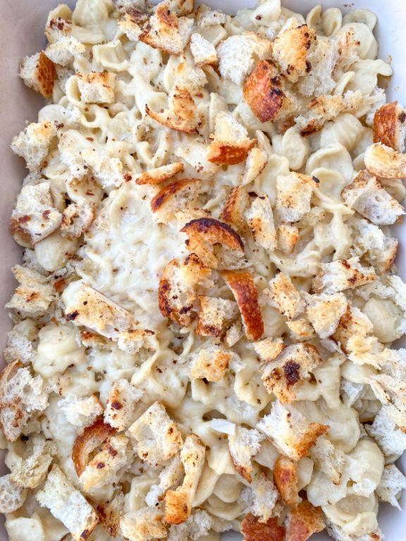 Roasted Garlic and White Cheddar Pasta