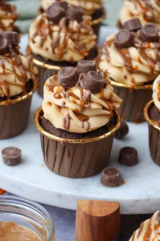 Rolo Chocolate Cupcakes