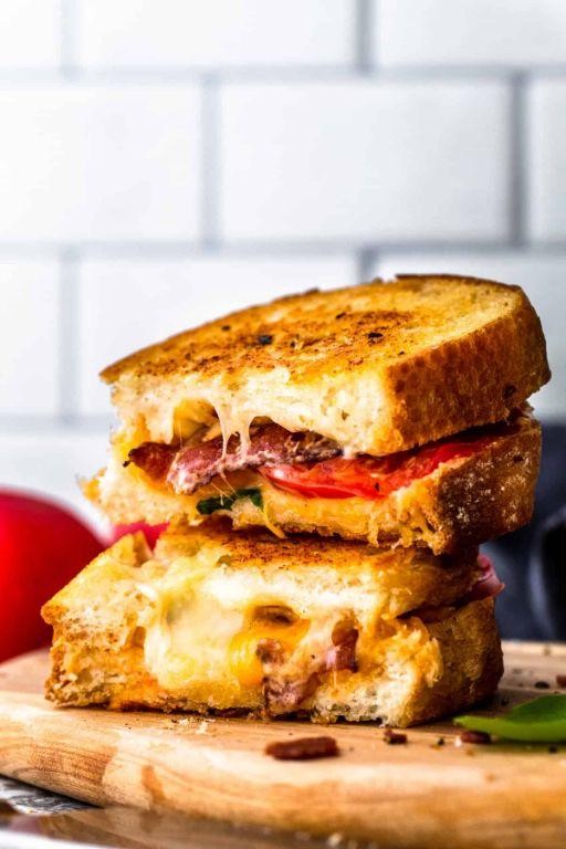 Roma Tomato and Bacon Grilled Cheese Sandwich