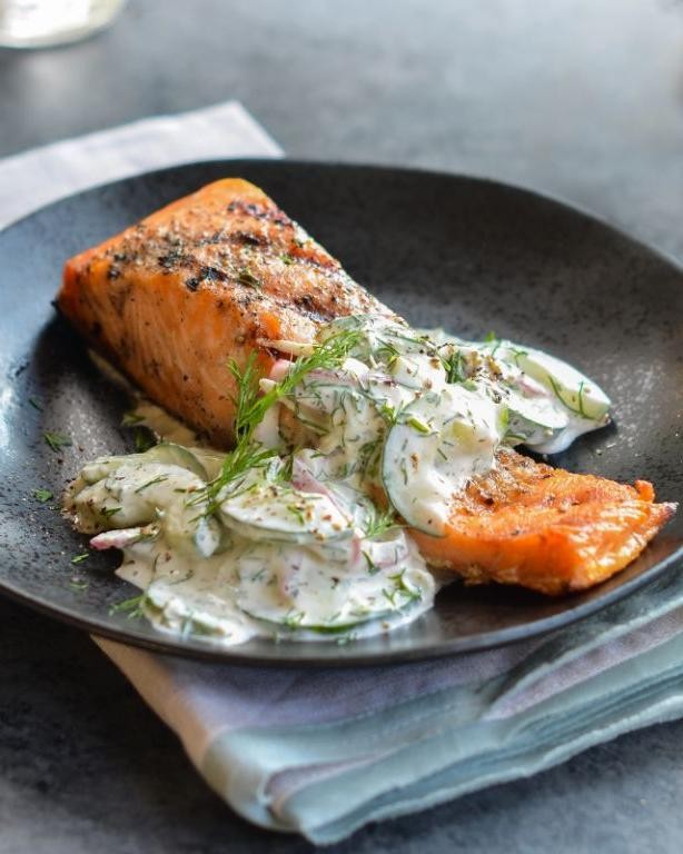 Salmon with Cucumber Dill Sauce