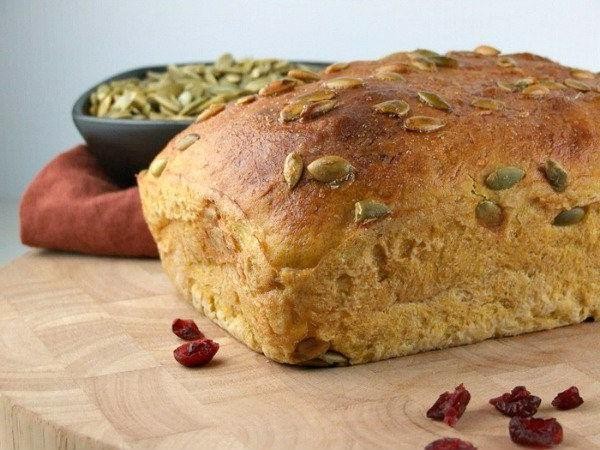 Savory Pumpkin Seed and Oat Bread