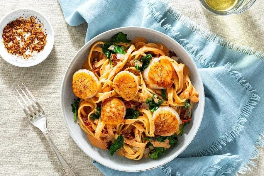 Scallop Pasta with Sun-Dried Tomatoes