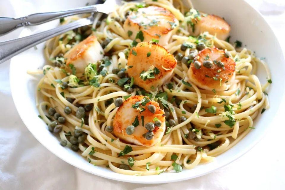 Scallop Piccata with White Wine Sauce