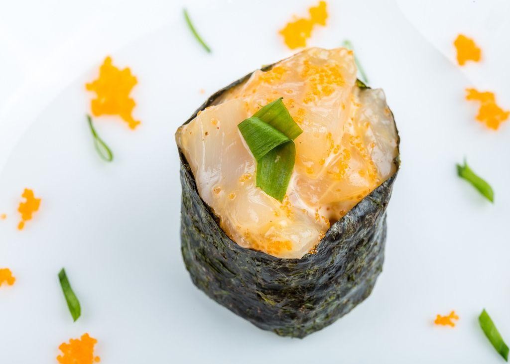 Scallop and Mayo Sushi