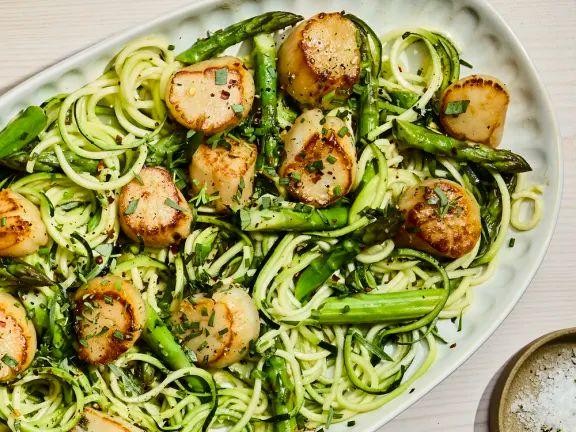 Scallop and Zucchini Noodle Pasta