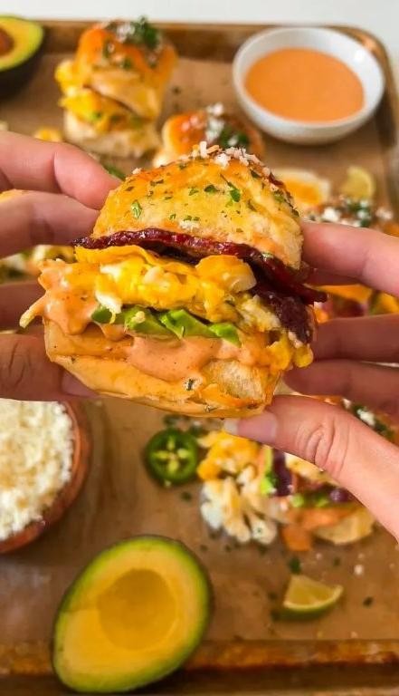 Scrambled Egg and Avocado Breakfast Sliders