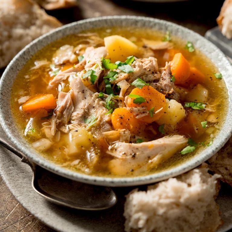 Slow Cooker Chicken and Vegetable Soup
