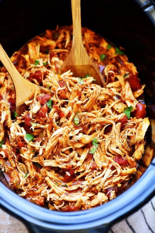 Slow Cooker Mexican Shredded Chicken Burritos