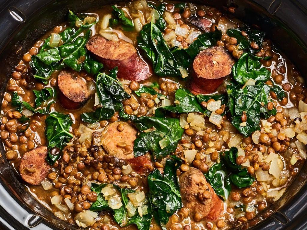 Slow Cooker Sausage and Lentil Stew