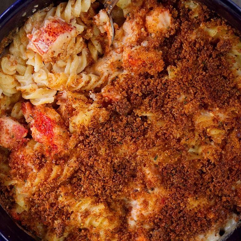 Smoked Gouda Lobster Mac and Cheese