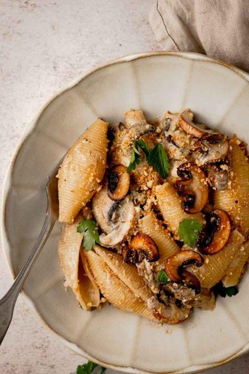 Smoked Gouda and Mushroom Pasta