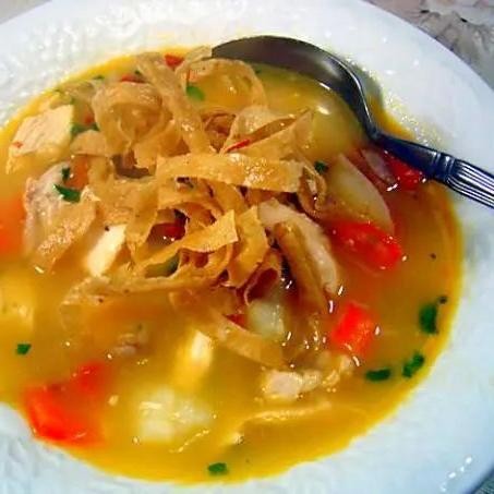 Smoky Clam Chowder with Chipotle Peppers