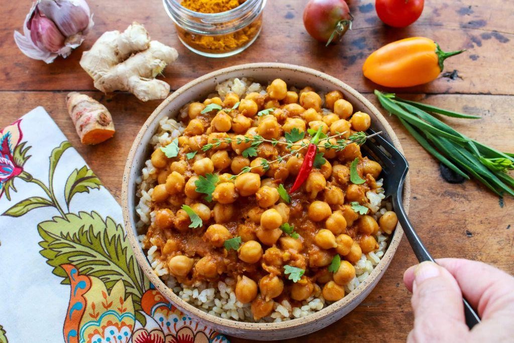 Sorghum and Chickpea Curry