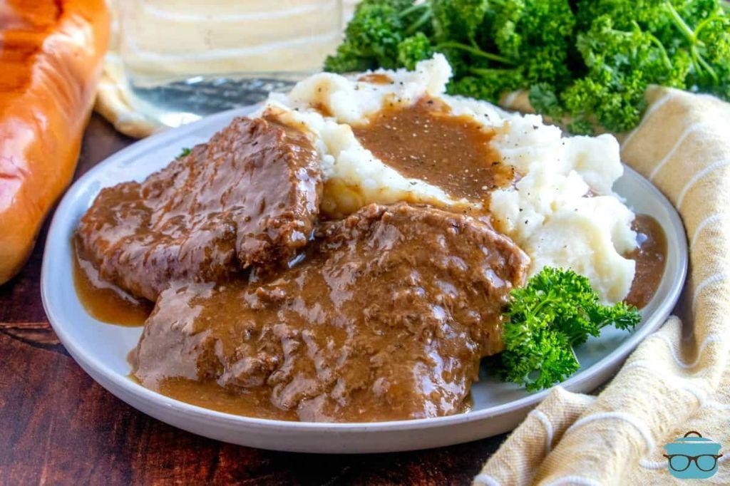Southern-Style Cube Steak with Gravy in Instant Pot