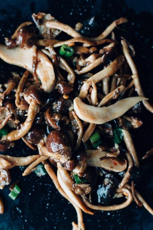 Soy-Ginger Sautéed Mushrooms