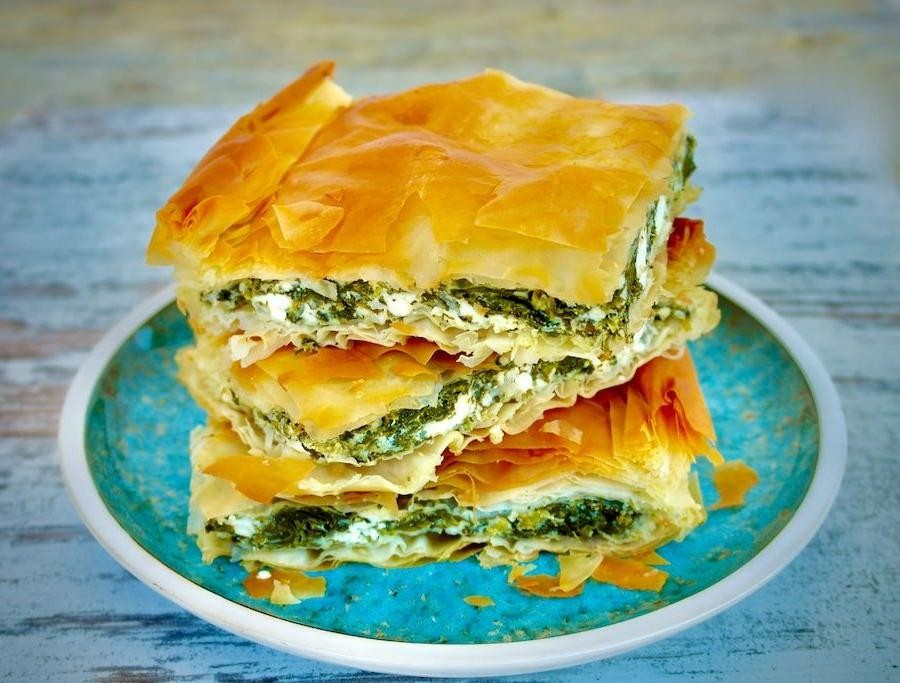 Spanakopita (Greek Spinach Pie)