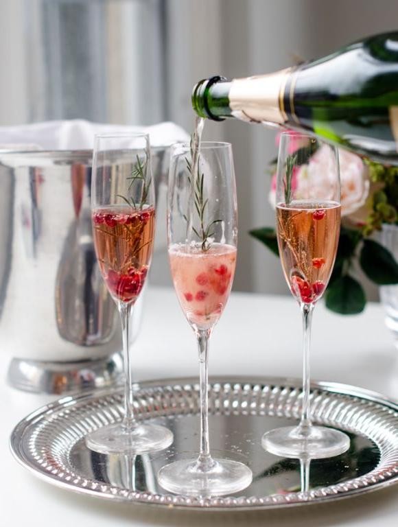Sparkling Pomegranate Champagne Cocktail