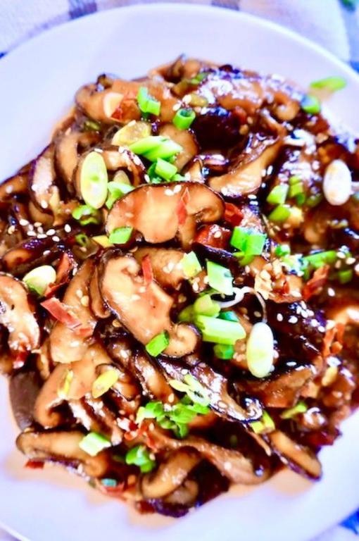 Spicy Chili Sautéed Mushrooms