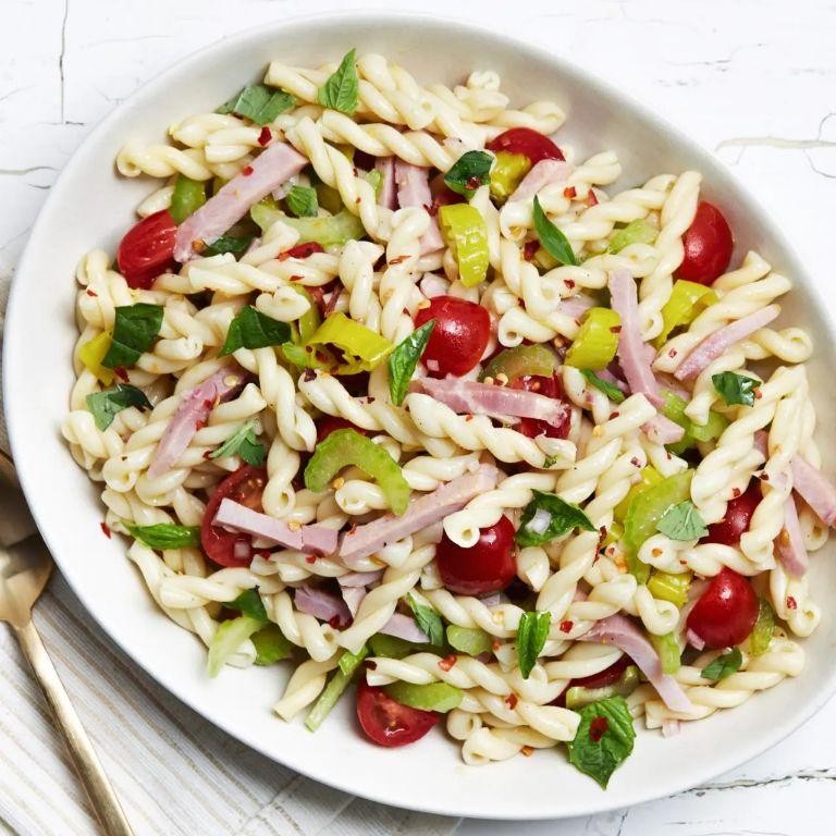 Spicy Italian Pasta Salad with Pepperoncini