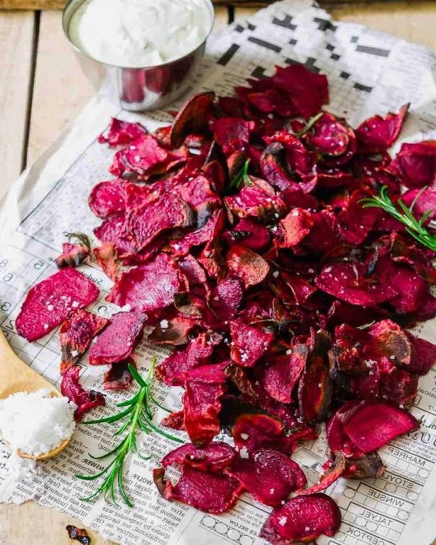 Spicy Salt and Vinegar Beet Chips