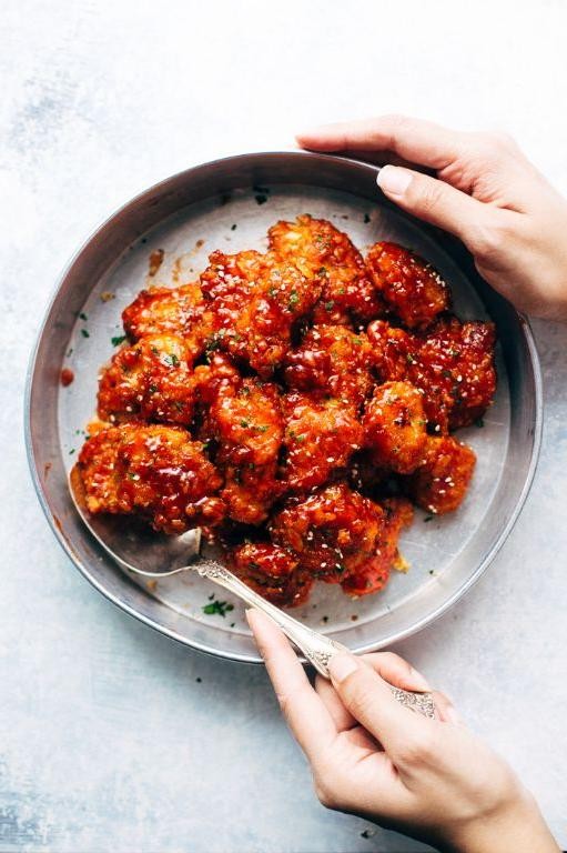 Spicy Sriracha Popcorn Chicken Bites
