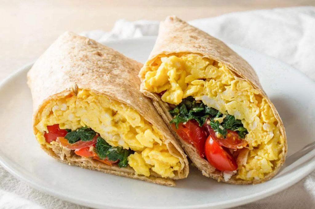 Spinach and Egg Breakfast Wrap