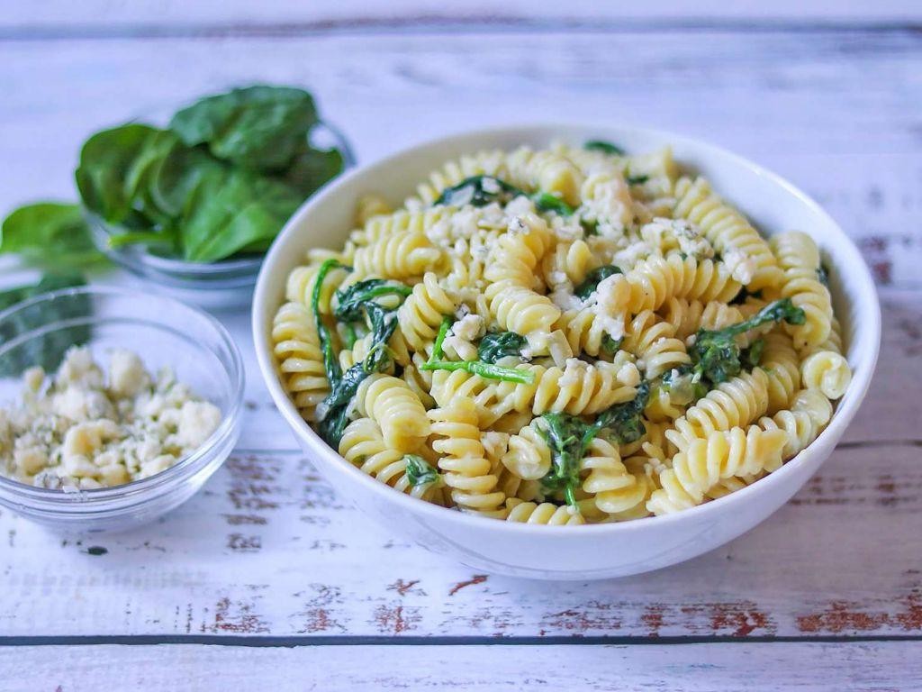 Spinach and Gorgonzola Pasta