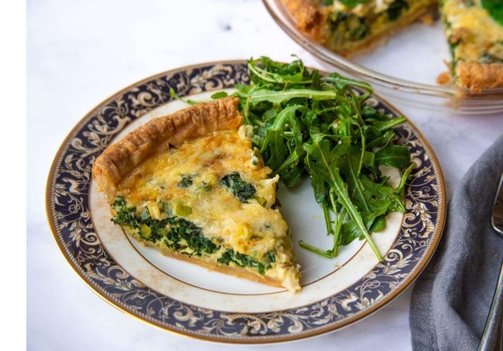 Spinach and Leek Quiche with Herbed Crust