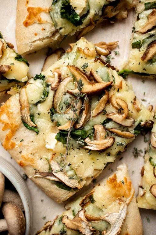 Spinach and Mushroom Flatbread Pizza