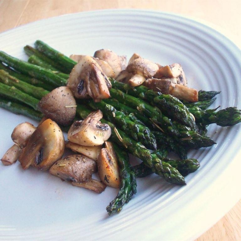 Steamed Asparagus and Mushroom Medley