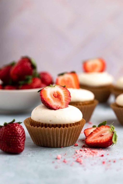 Strawberry Banana Cupcakes