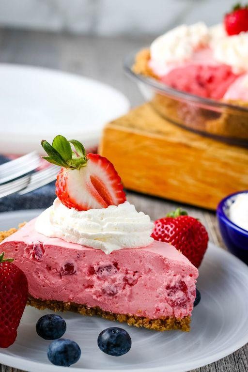 Strawberry Cool Whip Pie