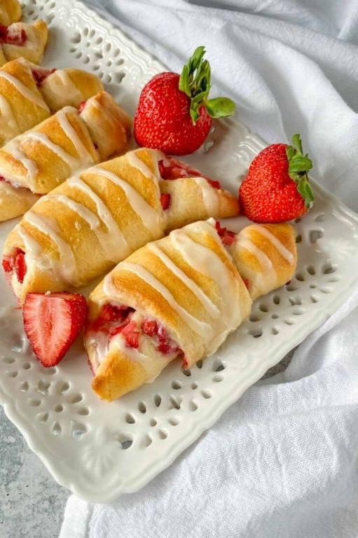 Strawberry Cream Cheese Crescent Rolls