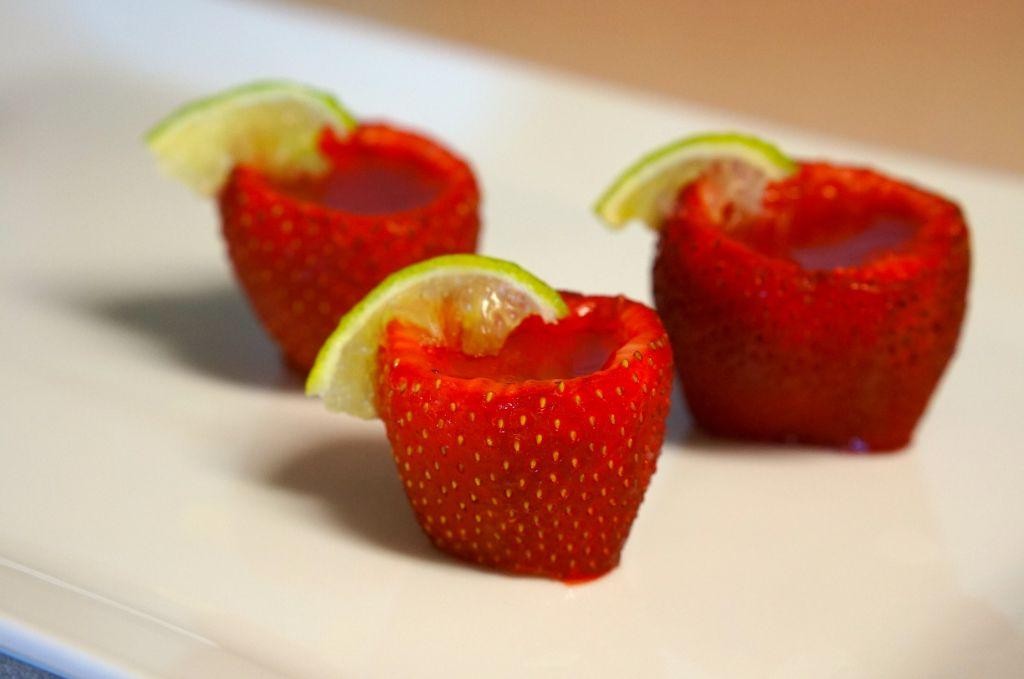 Strawberry Kiwi Jello Shots