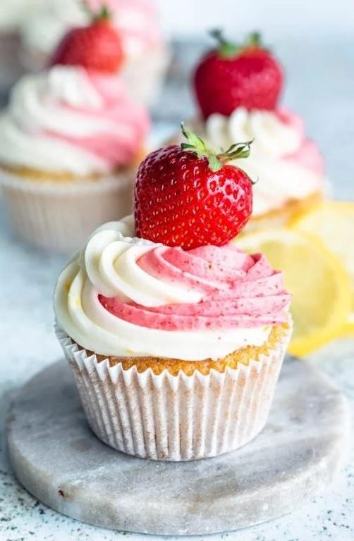 Strawberry Lemonade Cupcakes