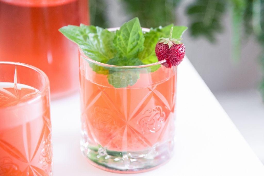 Strawberry Mint Water Kefir