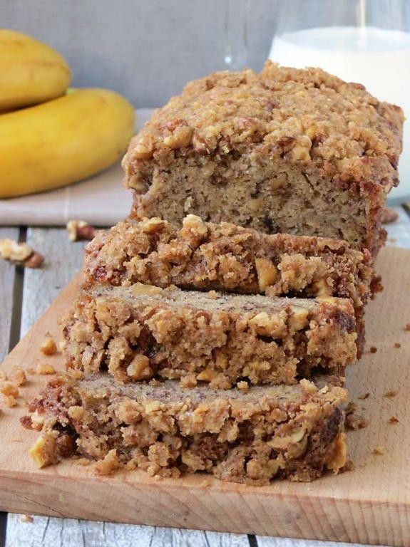 Streusel-Topped Banana Nut Bread