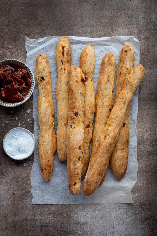 Sun-Dried Tomato Breadsticks