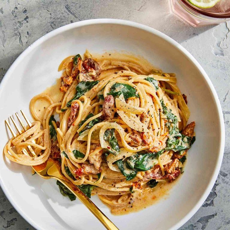 Sun-Dried Tomato Spinach Pasta