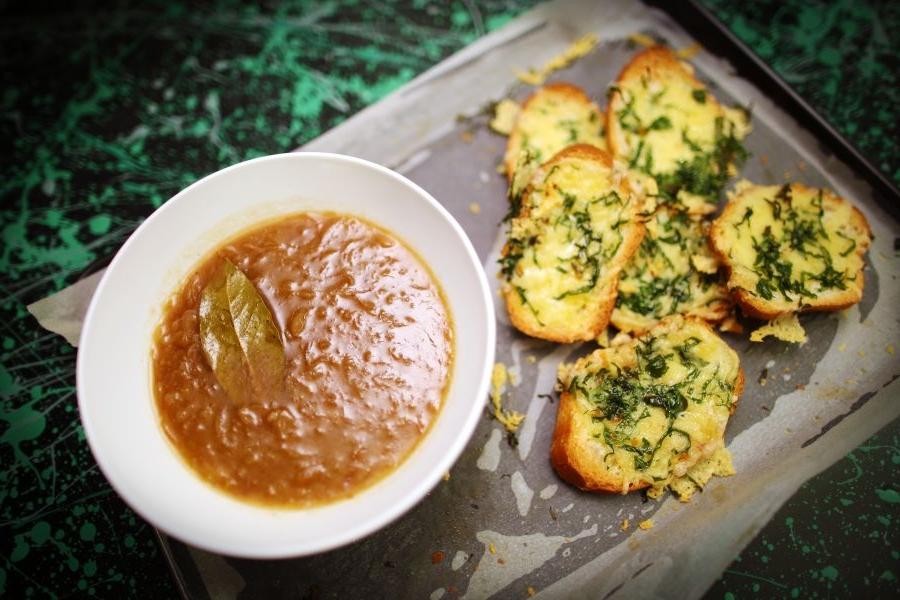 Sweet Onion Soup with Gruyère Croutons
