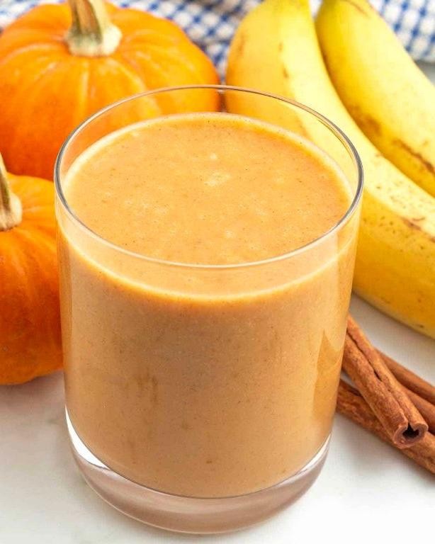 Sweet Pumpkin Smoothie with Banana and Almond Milk