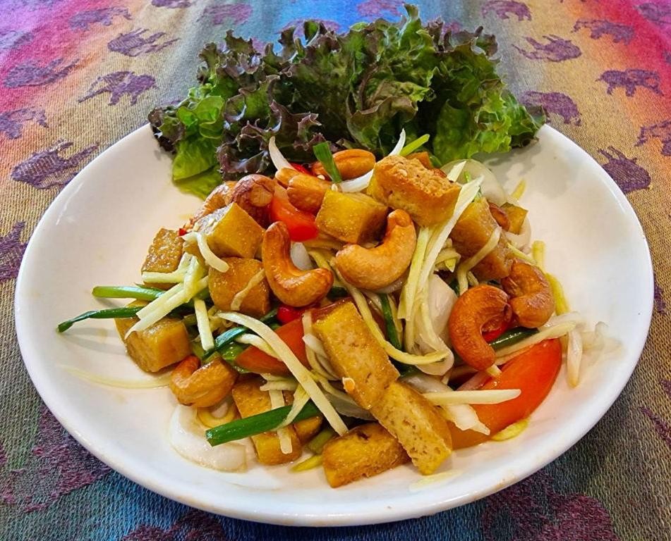 Thai Mango Tofu Salad