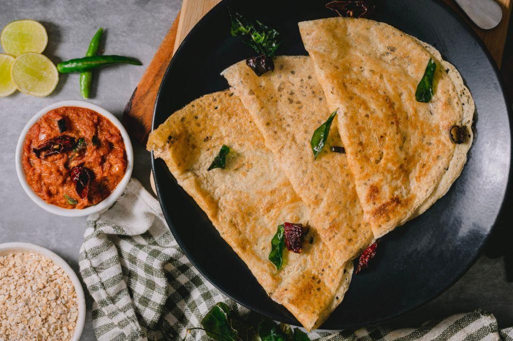 Tomato and Onion Oat Dosa with Spicy Chutney