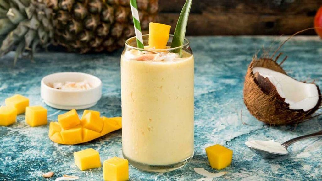 Tropical Coconut Pineapple Smoothie