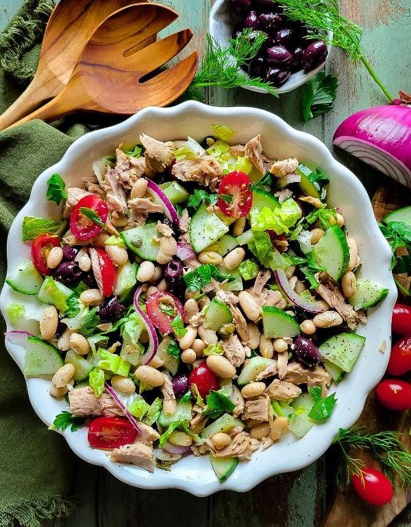 Tuna and White Bean Salad with Lemon Dressing