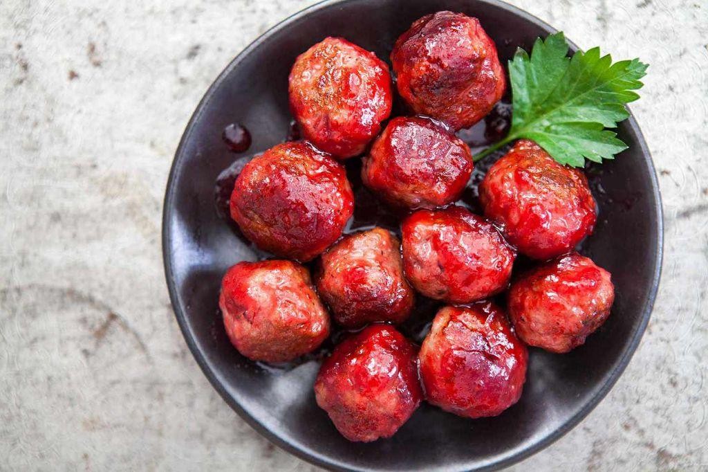 Turkey Meatballs with Cranberry Glaze