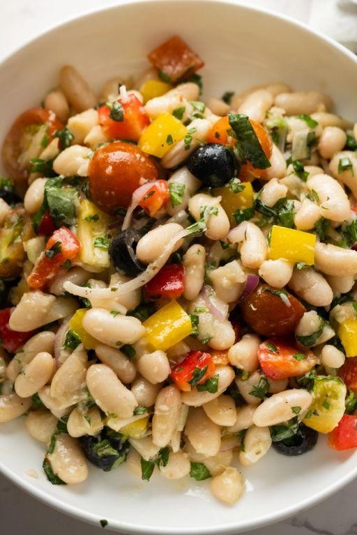 Tuscan Cannellini Bean Salad with Sun-Dried Tomatoes